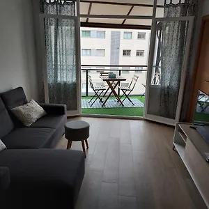 Céntrico ático En Con Parking. Appartement Torredembarra